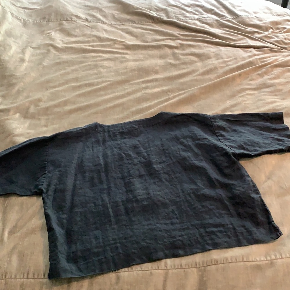 Boxy Linen Navy Cropped Top - Picture 2 of 6